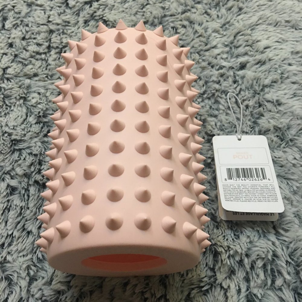 bkr 1L Spiked Pout Sleeve